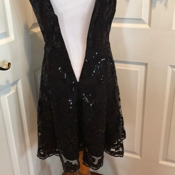 Dress the Population black lined dress w sequins - Picture 8 of 9